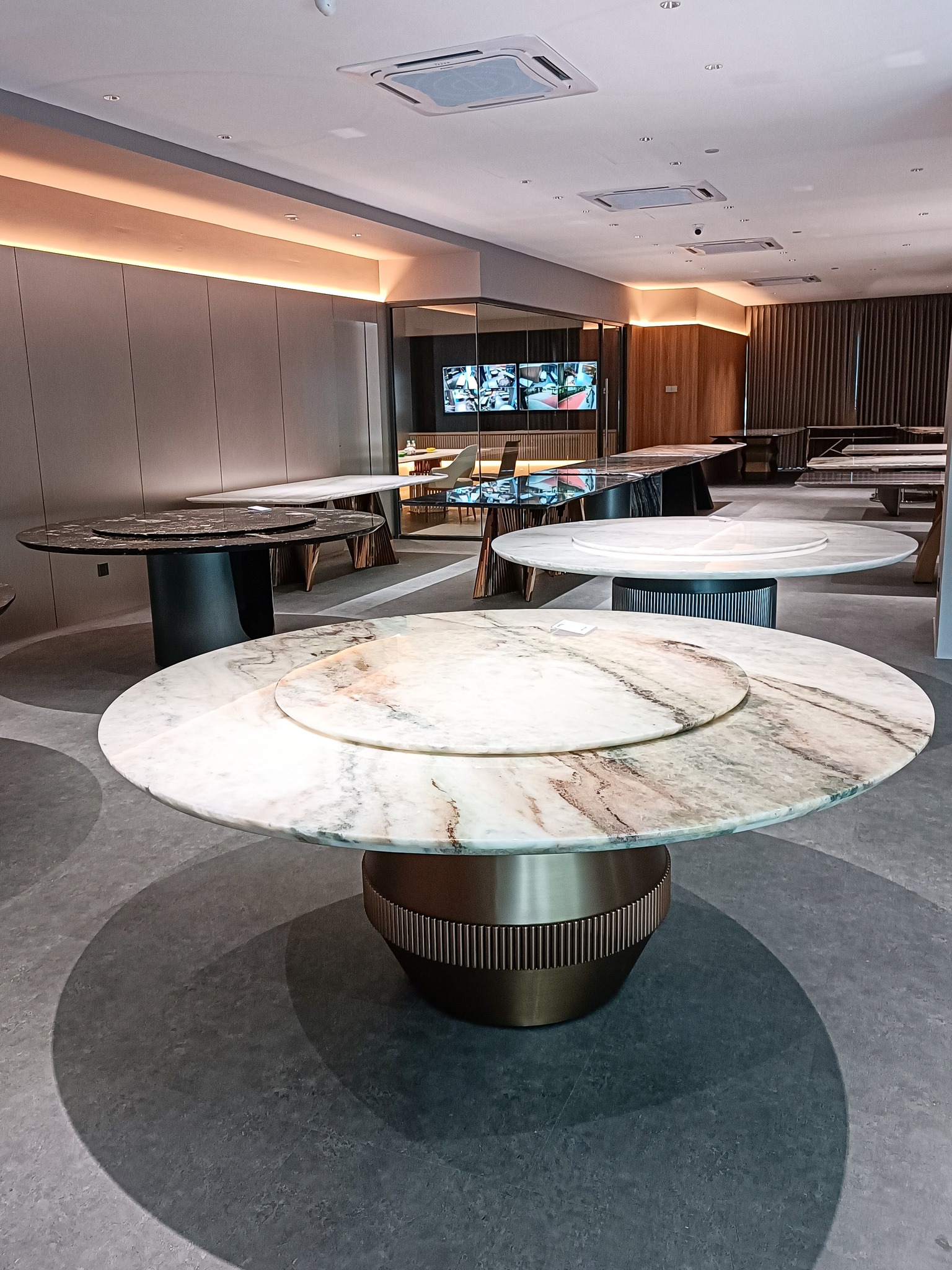 Marblelous customise Marble Dining Tables - cut from 100% real marble and luxury stone slabs at our elmina factory